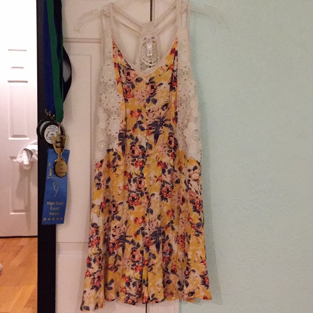 FLORAL DRESS